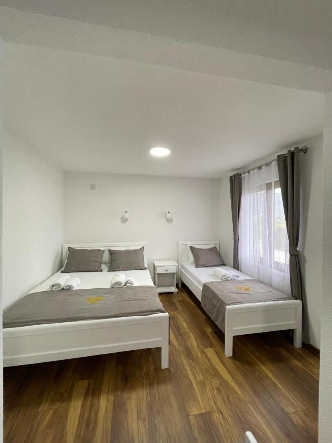 Hotel5E Plav Bagian luar foto
