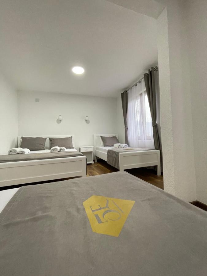 Hotel5E Plav Bagian luar foto